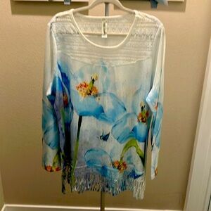 Floral fringe tunic with lace